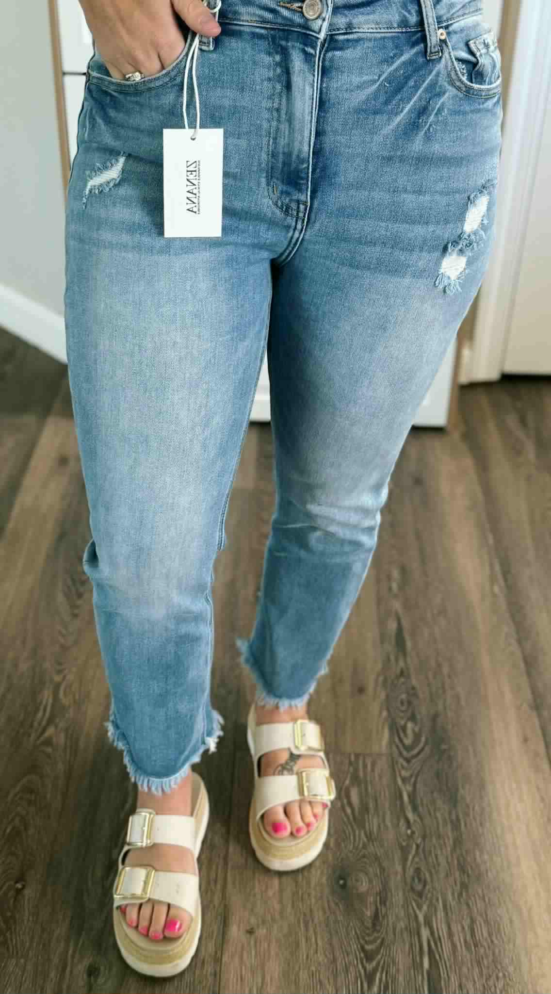 unique-id-8881ad19-2aaf-4ab6-aa94-a8a847316754